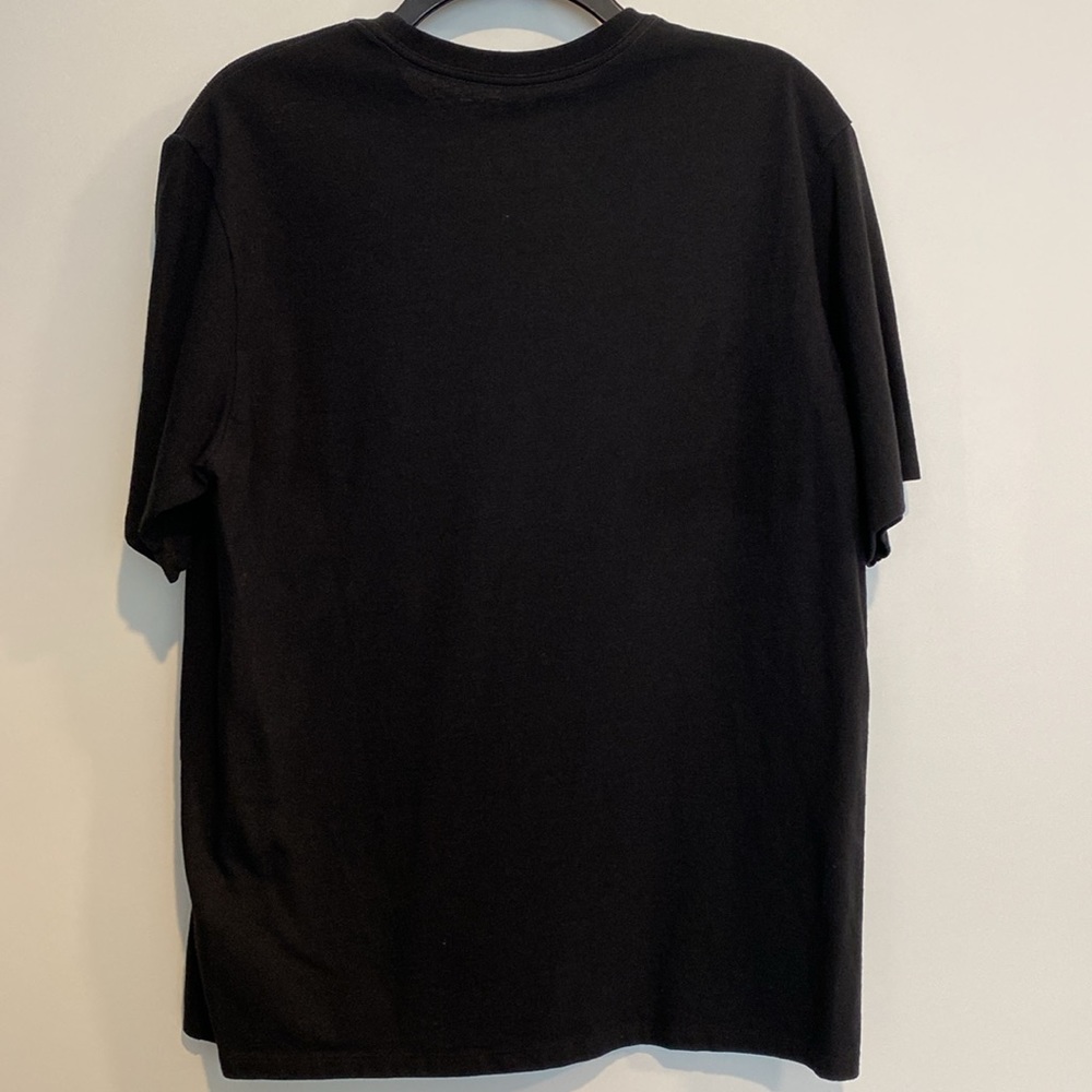 Patagonia M’s P-6 Label Pocket Responsibiliti-Tee. Size: Medium, Color: Black - Picture 5 of 5